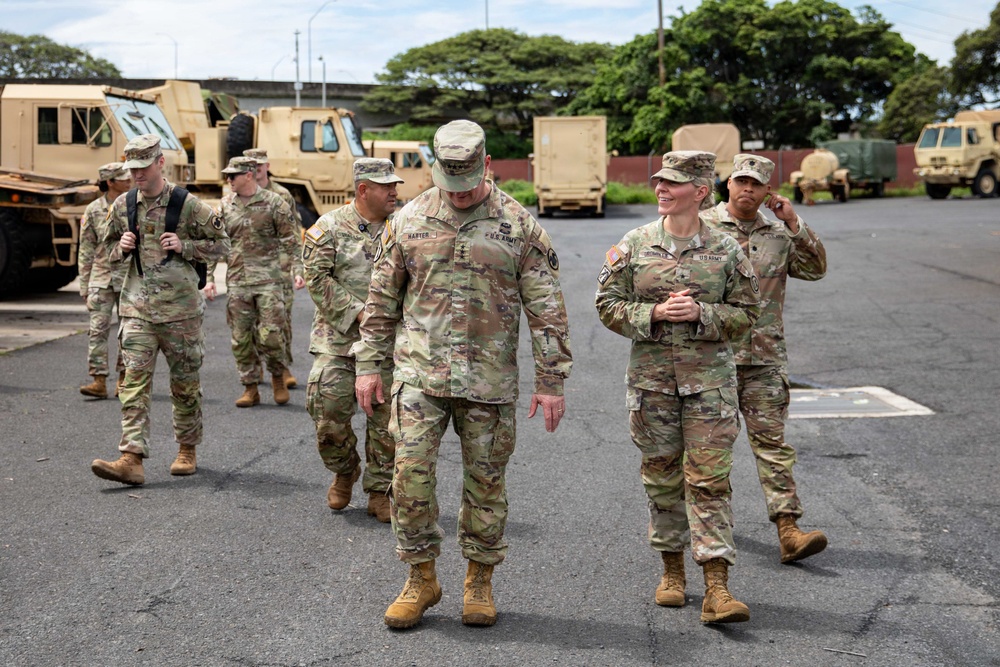 Chief of the Army Reserve Visits 9th Mission Support Command