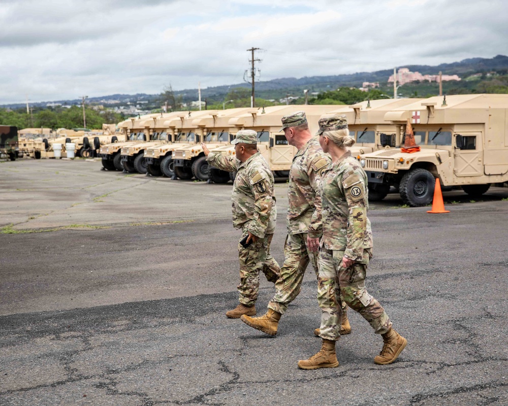 Chief of the Army Reserve Visits 9th Mission Support Command
