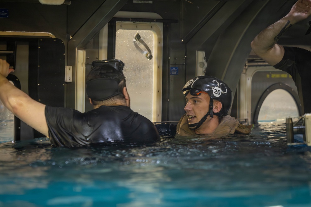 24th MEU Under Water Egress Training