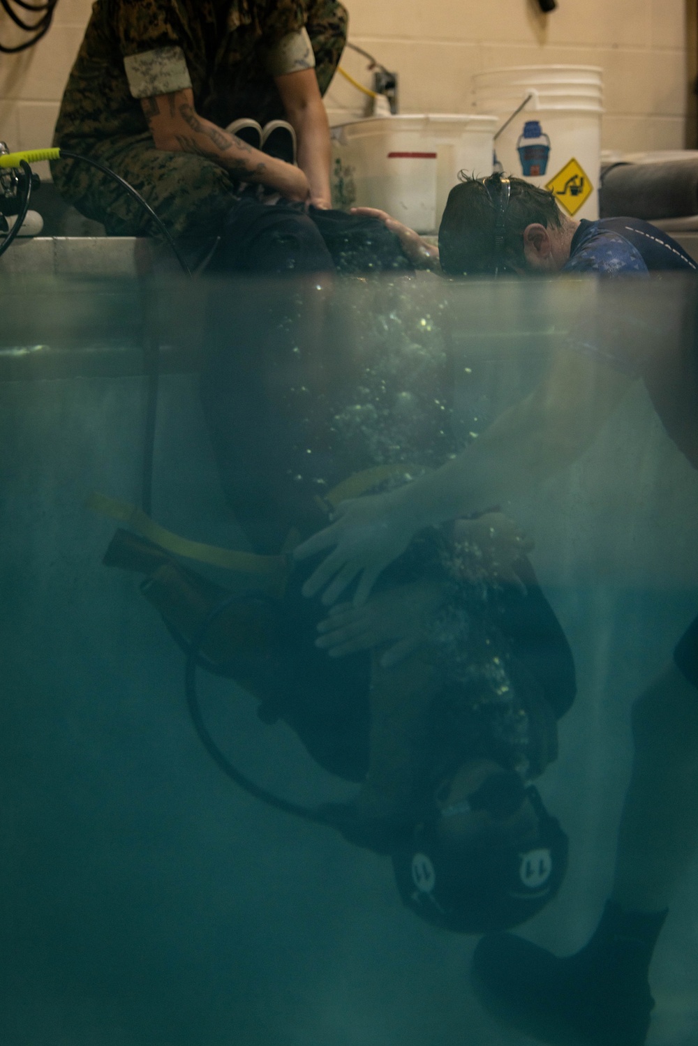 24th MEU Under Water Egress Training