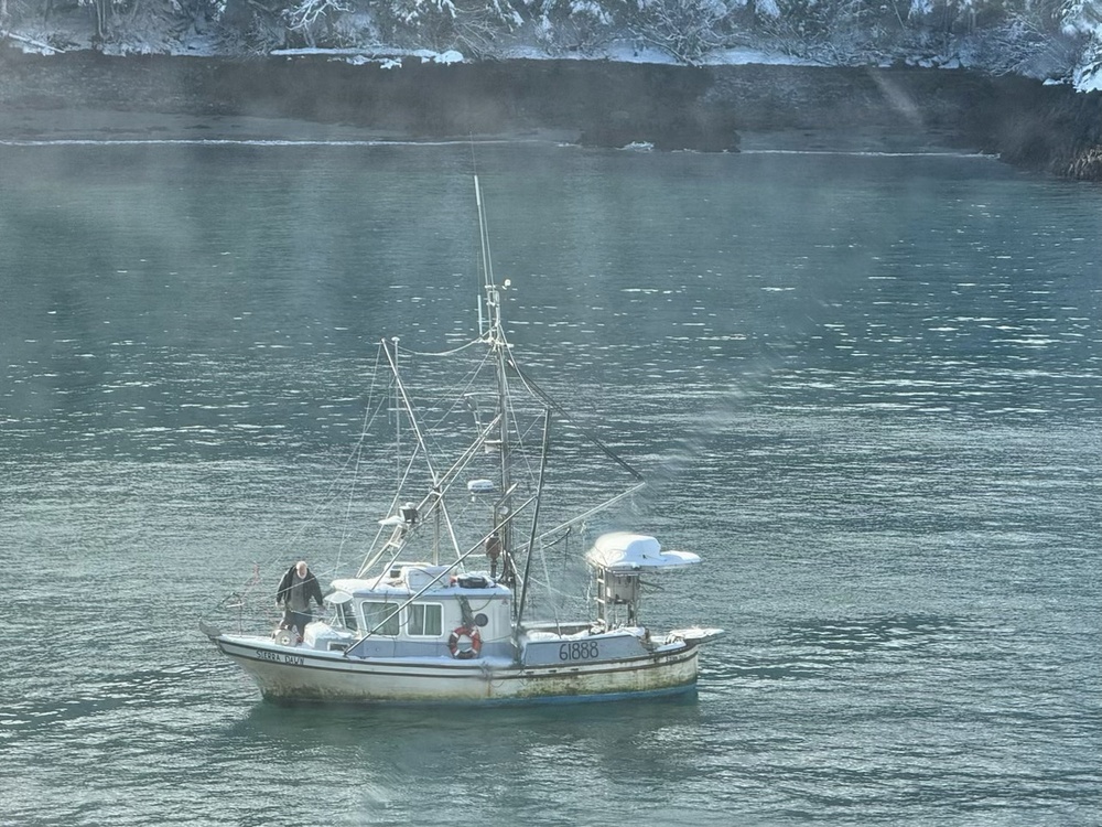 U.S. Coast Guard Air Station Sitka locates overdue boater near Table Bay, Alaska