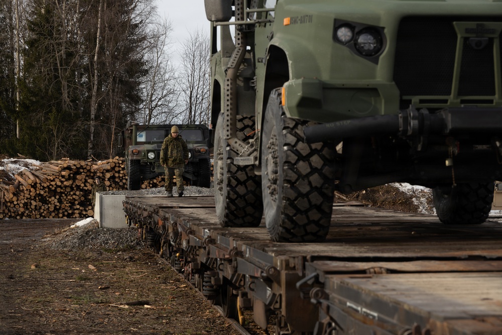 CORE26 | Logistics Marines conduct railhead operations in Sweden after Arctic exercise