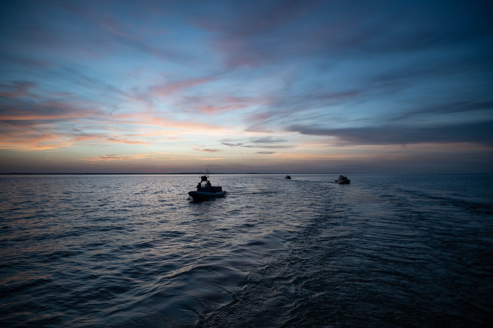 Coast Guard Maritime Security Response Team-East conducts boarding training aboard Spirit of Norfolk
