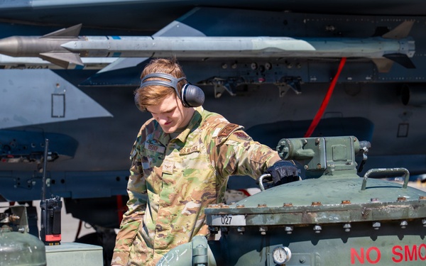 Hot Pit Refueling Operations