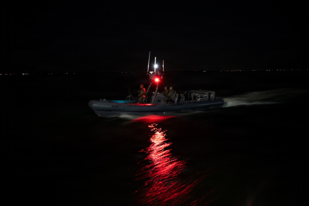 Coast Guard Maritime Security Response Team-East conducts boarding training aboard Spirit of Norfolk