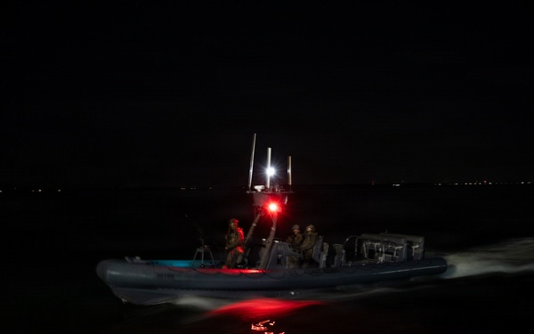 Coast Guard Maritime Security Response Team-East conducts boarding training aboard Spirit of Norfolk