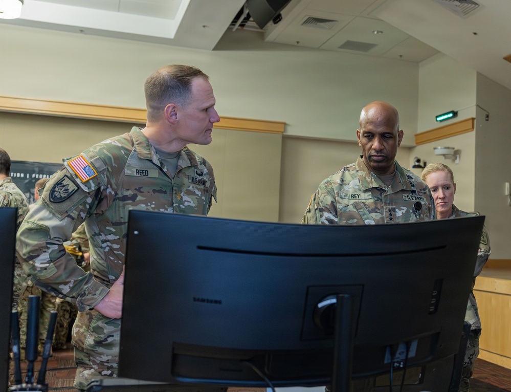4th Infantry Division Demonstrates NGC2 to Senior Army Leadership