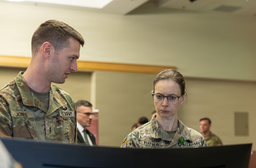 4th Infantry Division Demonstrates NGC2 to Senior Army Leadership