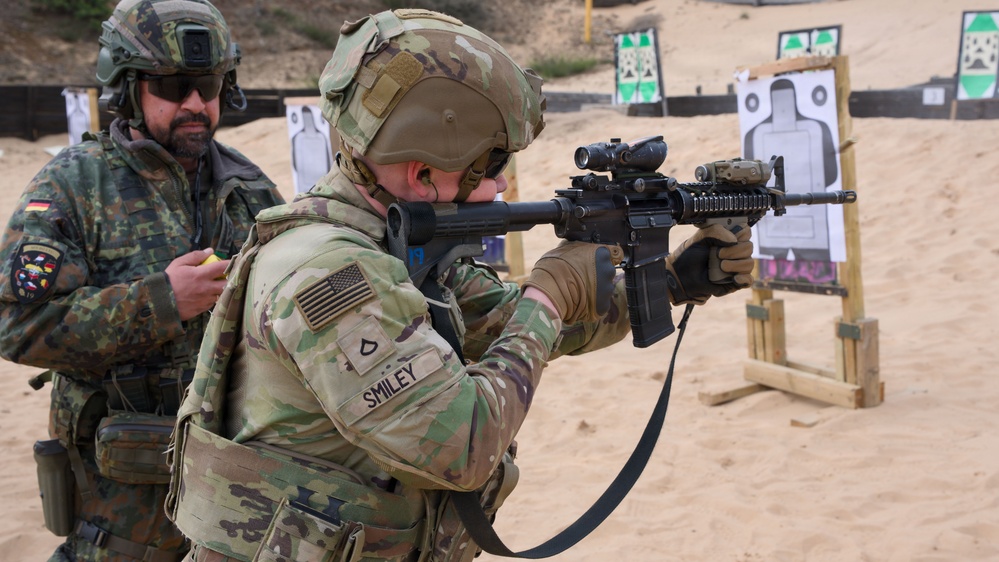 1-12 Cav participates in Schützenschnur weapon qualification in Lithuania