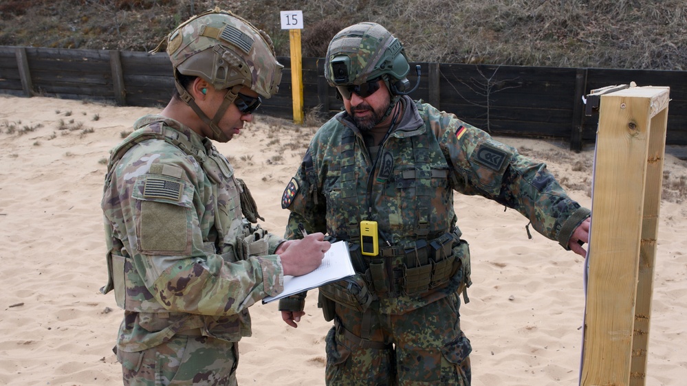 1-12 Cav participates in Schützenschnur weapon qualification in Lithuania