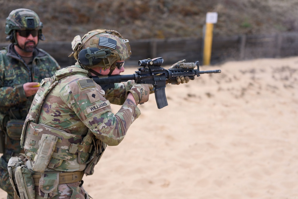 1-12 Cav participates in Schützenschnur weapon qualification in Lithuania