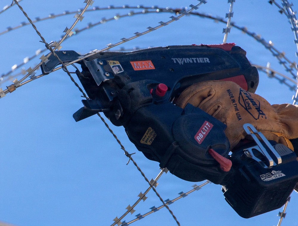 Marines with JTF-SB conduct border reinforcement
