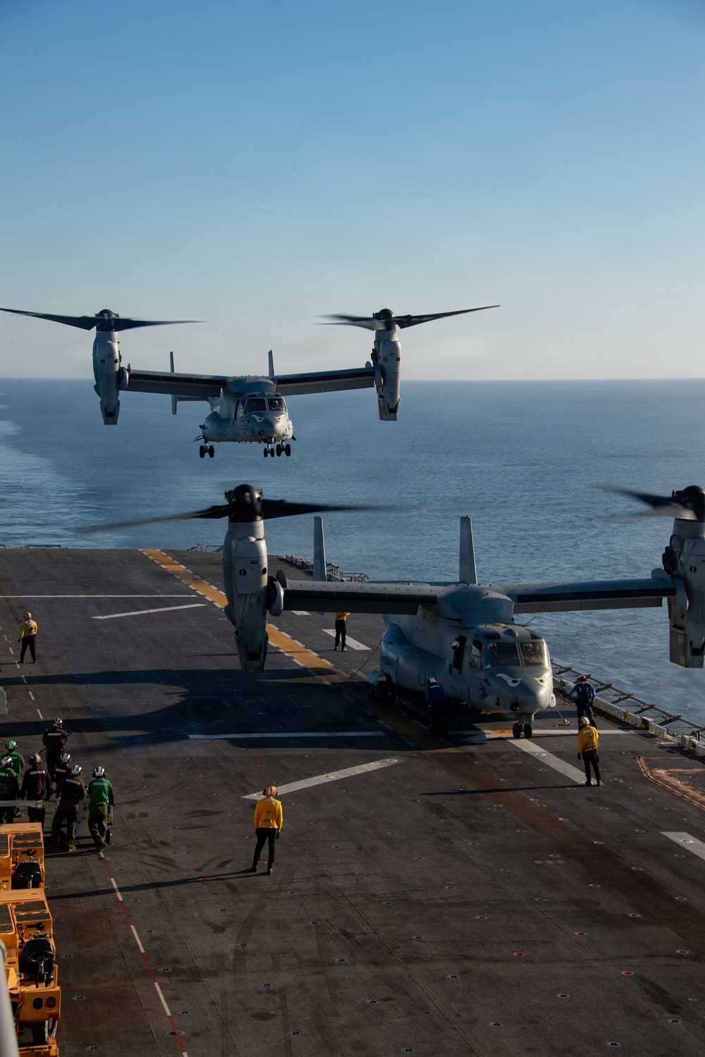 Boxer Conducts Flight Operations