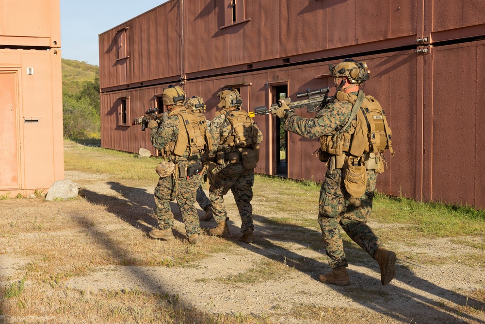 Raid Leaders Course 26-1 Contingency and Night Raid Training