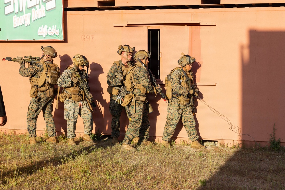 Raid Leaders Course 26-1 Contingency and Night Raid Training