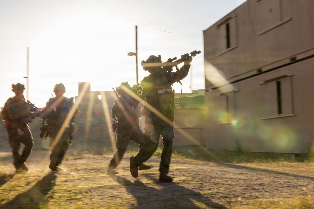 Raid Leaders Course 26-1 Contingency and Night Raid Training