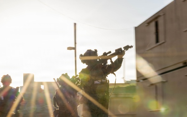 Raid Leaders Course 26-1 Contingency and Night Raid Training