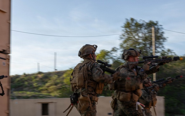 Raid Leaders Course 26-1 Contingency and Night Raid Training