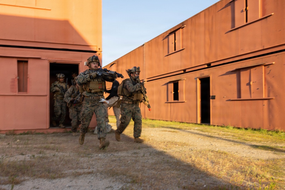 Raid Leaders Course 26-1 Contingency and Night Raid Training