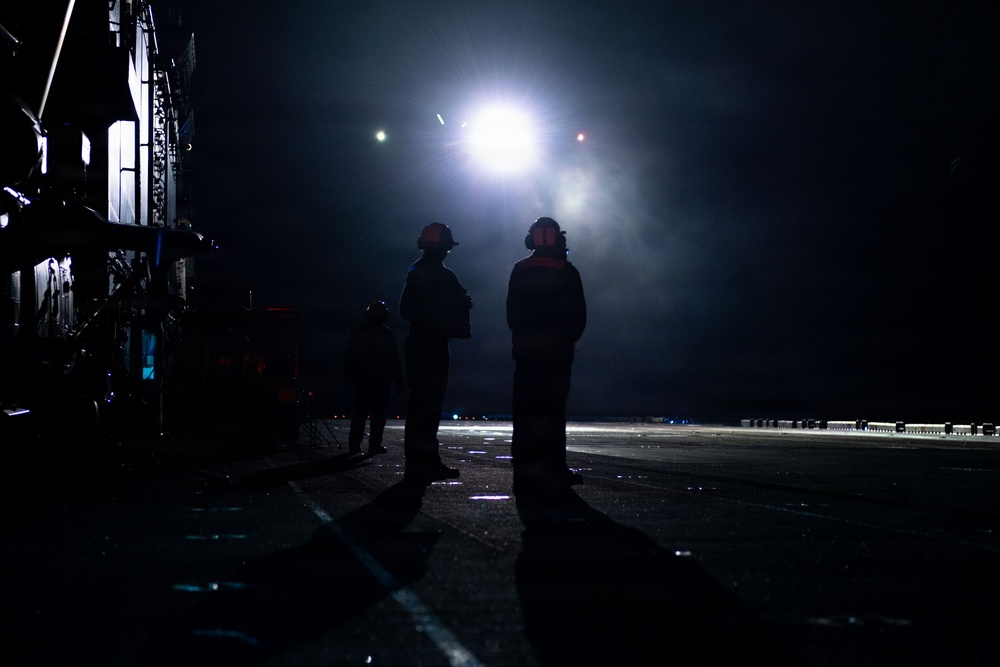 Boxer Conducts Flight Operations
