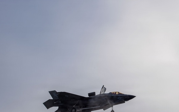 Boxer Conducts Flight Operations