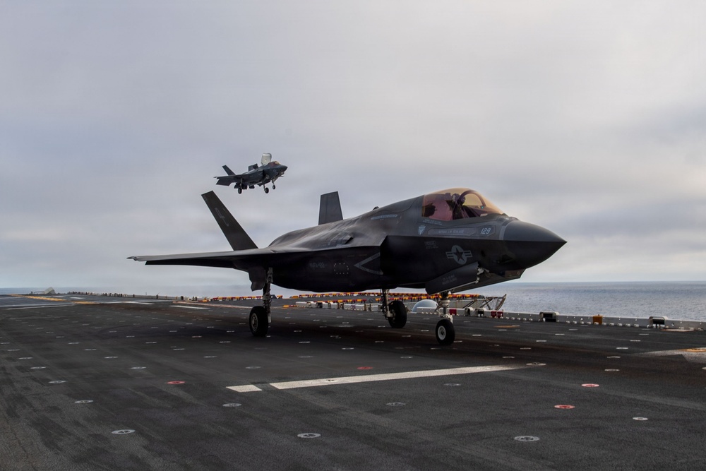 Boxer Conducts Flight Operations