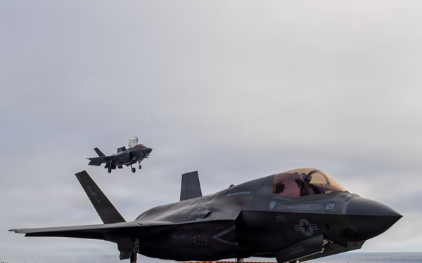 Boxer Conducts Flight Operations