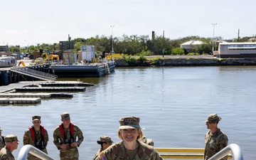 Lt. Gen. Izaguirre observes littoral medical training aboard MSV(L)-01