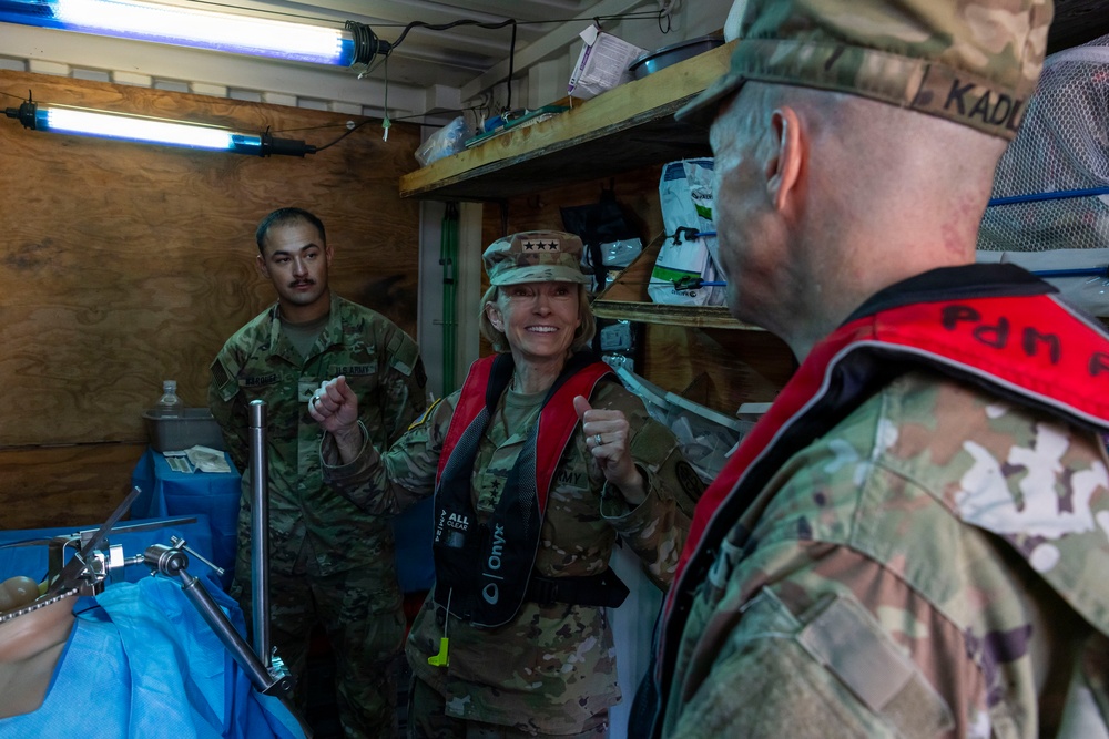 Lt. Gen. Izaguirre observes littoral medical training aboard MSV(L)-01