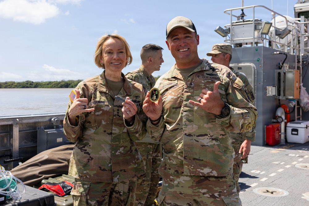 Lt. Gen. Izaguirre observes littoral medical training aboard MSV(L)-01