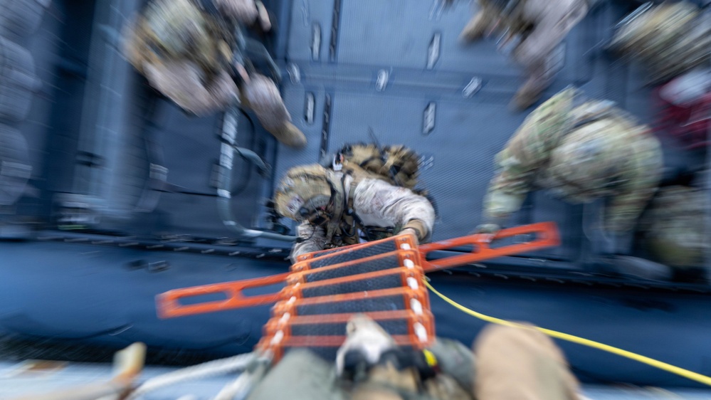 24th MEU conducts VBSS training