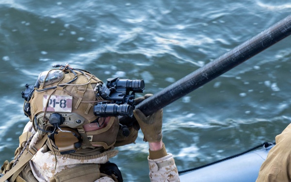 24th MEU conducts VBSS training