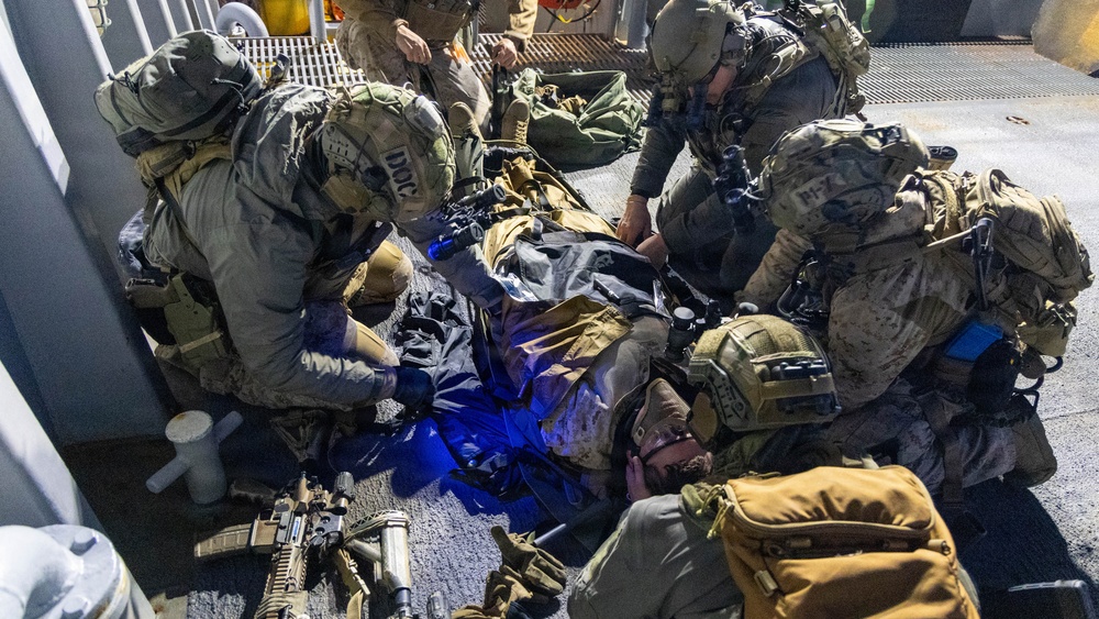 24th MEU conducts VBSS training