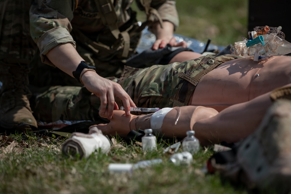 Tennessee National Guard medics conduct trauma validation during 68W recertification