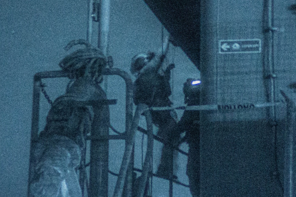 24th MEU conducts VBSS training