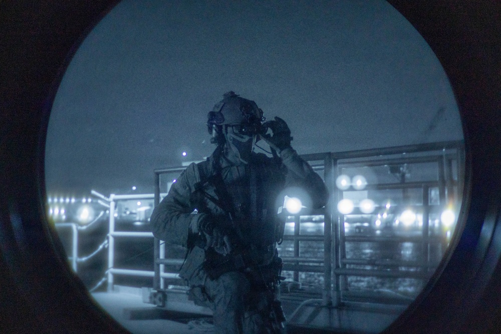 24th MEU conducts VBSS training