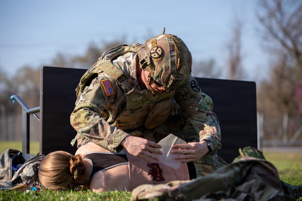 Tennessee National Guard medics conduct trauma validation during 68W recertification