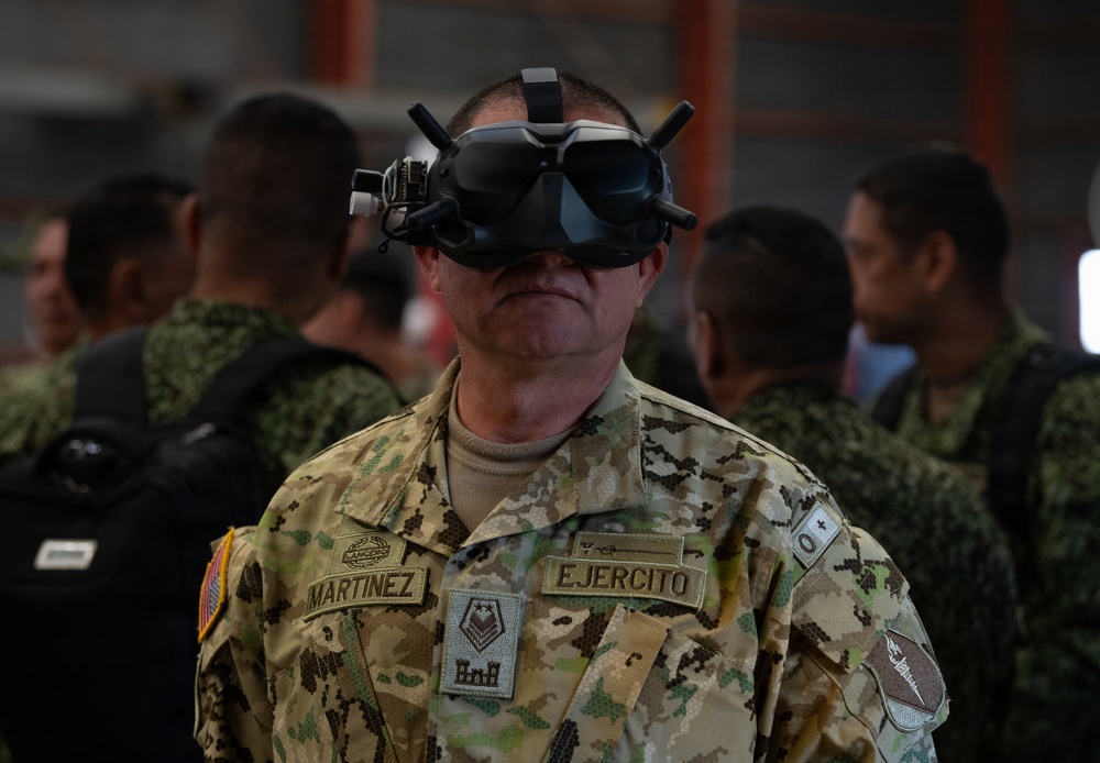 Jungle ops, history, emerging tech: U.S. Army, Colombian senior enlisted leaders 'all in' at Fort Benning