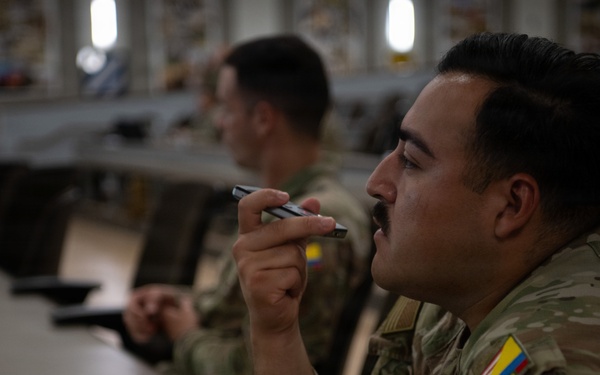 Strengthening Ties: U.S., Colombian militaries wrap up strategic PISAJ 22 engagement