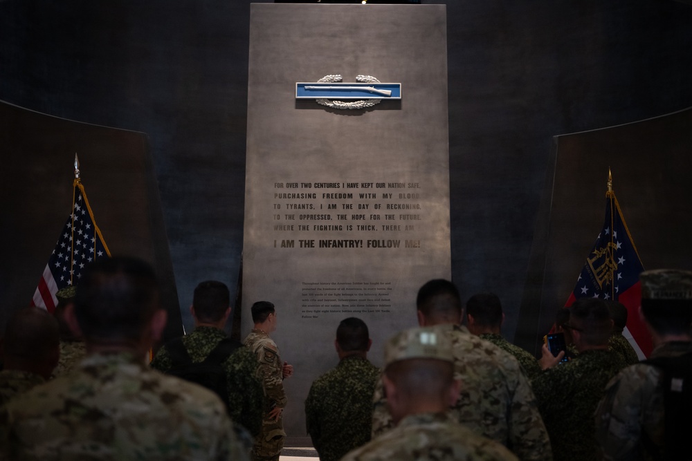 Jungle ops, history, emerging tech: U.S. Army, Colombian senior enlisted leaders 'all in' at Fort Benning