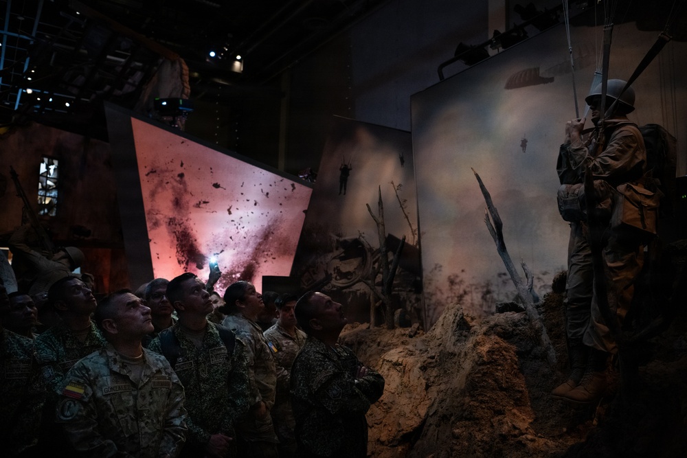 Jungle ops, history, emerging tech: U.S. Army, Colombian senior enlisted leaders 'all in' at Fort Benning