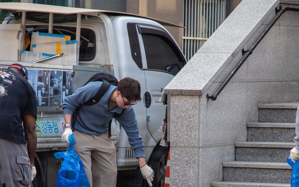 210 Field Artillery Brigade assists in Jihaeng Clean-Up Event