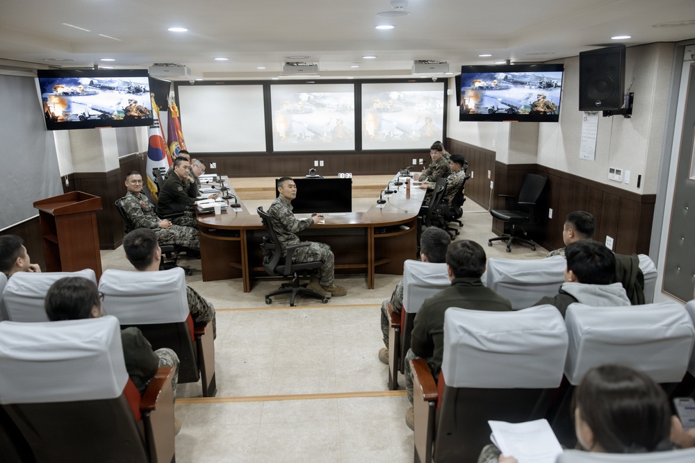 5th Air Naval Gunfire Liaison Company Marines and Republic of Korea service members conduct combined briefing during Freedom Shield 26