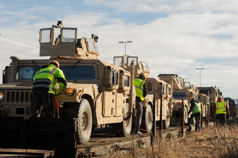 CORE26 | U.S. Marines Offload Ground and Logistical Equipment from a Train after Arctic Exercise