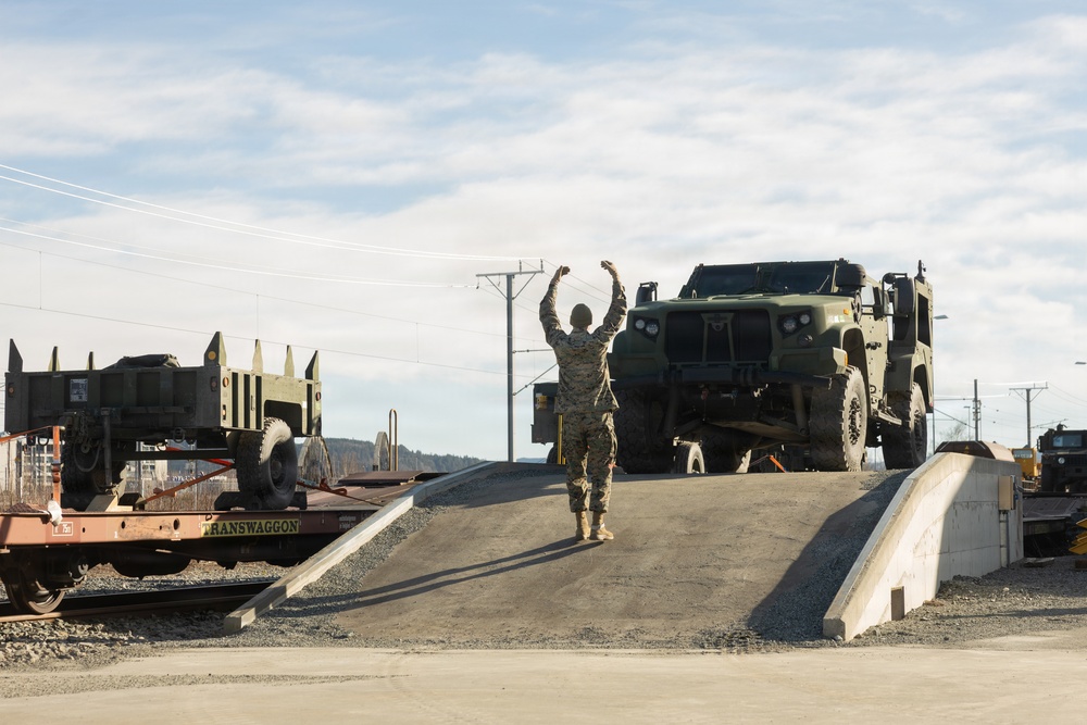 CORE26 | U.S. Marines Offload Ground and Logistical Equipment from a Train after Arctic Exercise
