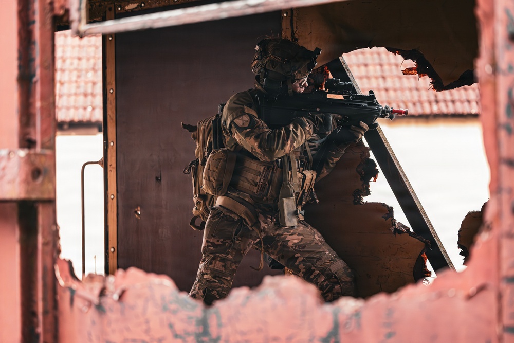 RMAS Cadets Train In Hohenfels