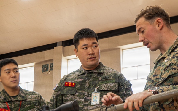 U.S. Marines Conduct Subject Matter Expert Exchange with ROK Marines