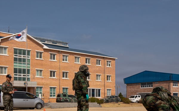 U.S. Marines Conduct Subject Matter Expert Exchange with ROK Marines