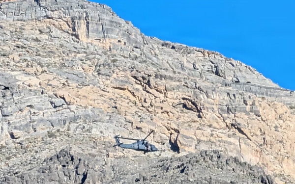 Air Force helicopter crew rescues stranded hiker from Nevada cliffside