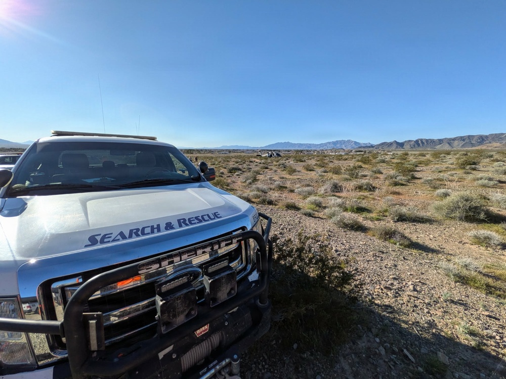 Air Force helicopter crew rescues stranded hiker from Nevada cliffside